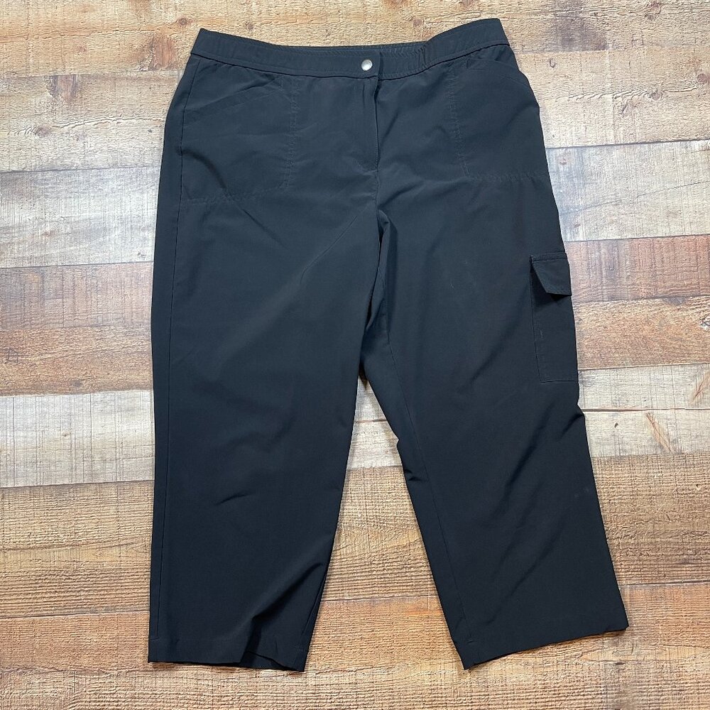 Weekends by Chico's Black Crop Pants size Medium (Chico's 1)